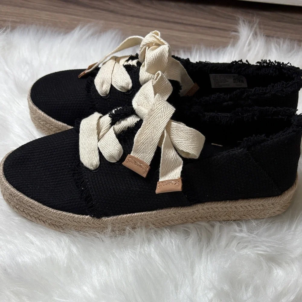 NWOT TOMS Black Carolina Lace-Up Espadrille - Picture 4 of 8